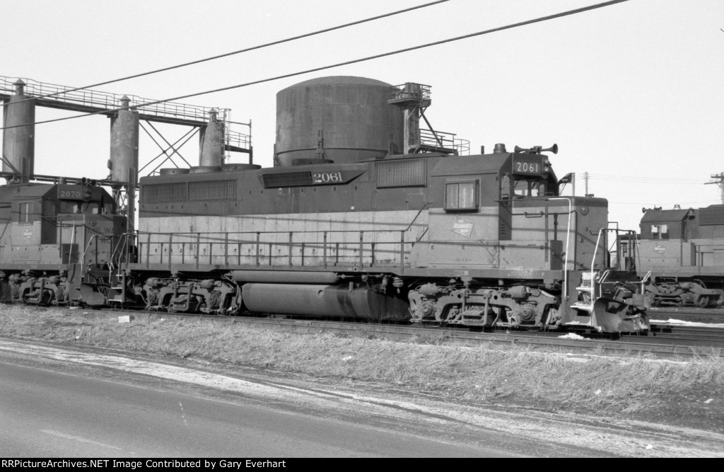 MILW GP40 #2061 - Milwaukee Road